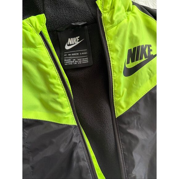 Nike Fleece lined windbreaker Size 4T - Picture 3 of 5